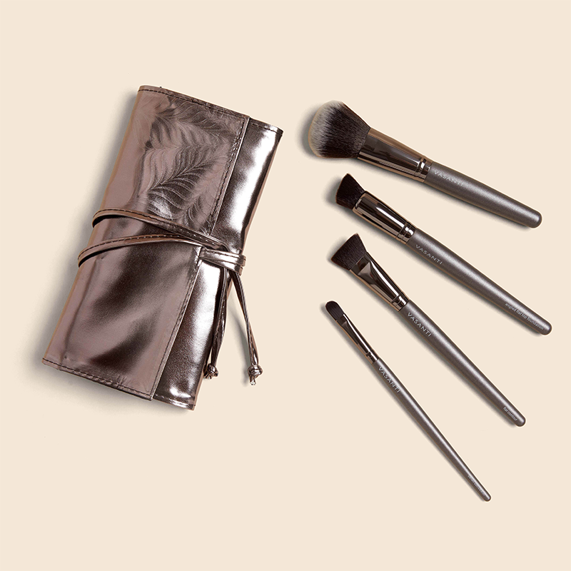 addl1_1007392_vasanti_cosmetics_ipsy_curated_4pc_face_brush_set_brush_roll