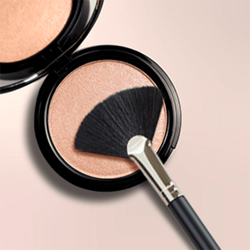 addl2_fg_aes_cohgh01_h07_aesthetica_starlite_highlighter_compact