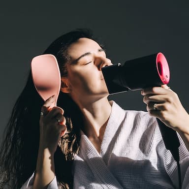 blow-drying-vs-air-drying-thumbnail