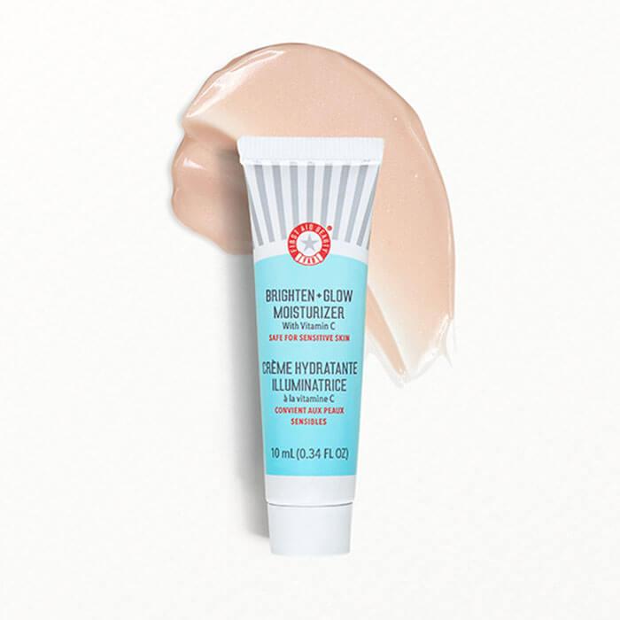 FIRST AID BEAUTY Brightening Cream With Vitamin C