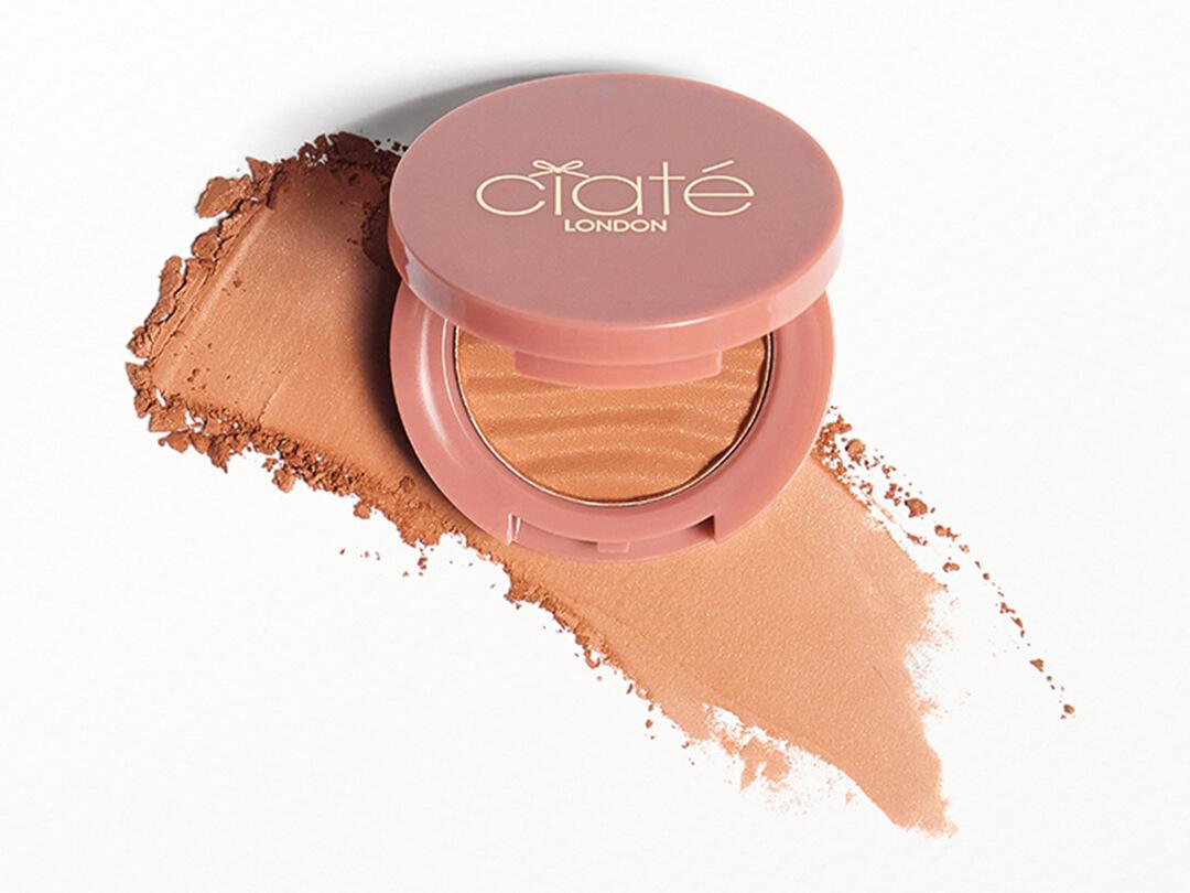 CIATÉ LONDON Brazilian Glow Bronzing Powder in South Beach