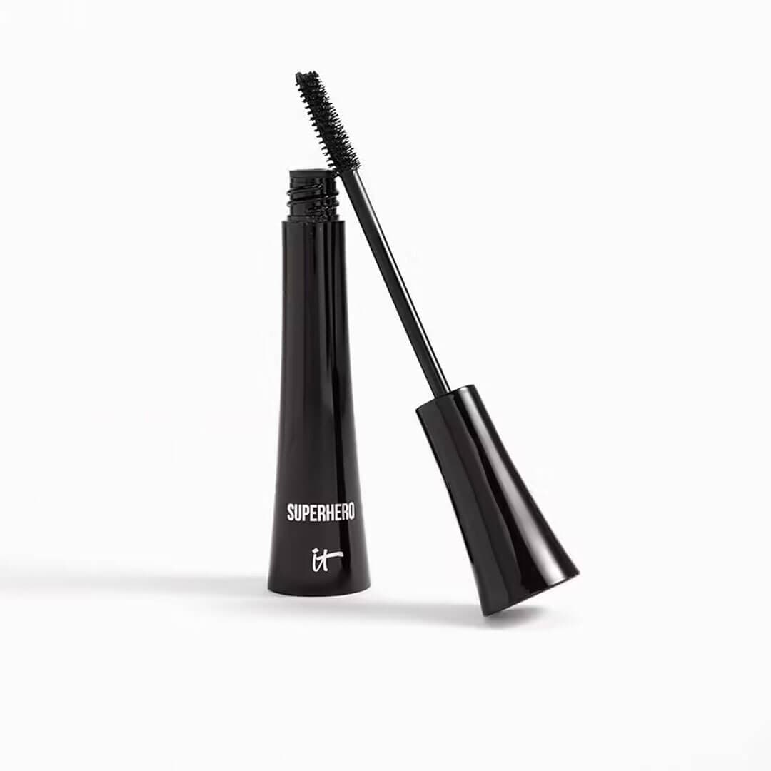 IT COSMETICS Superhero Elastic Stretch Volumizing Mascara