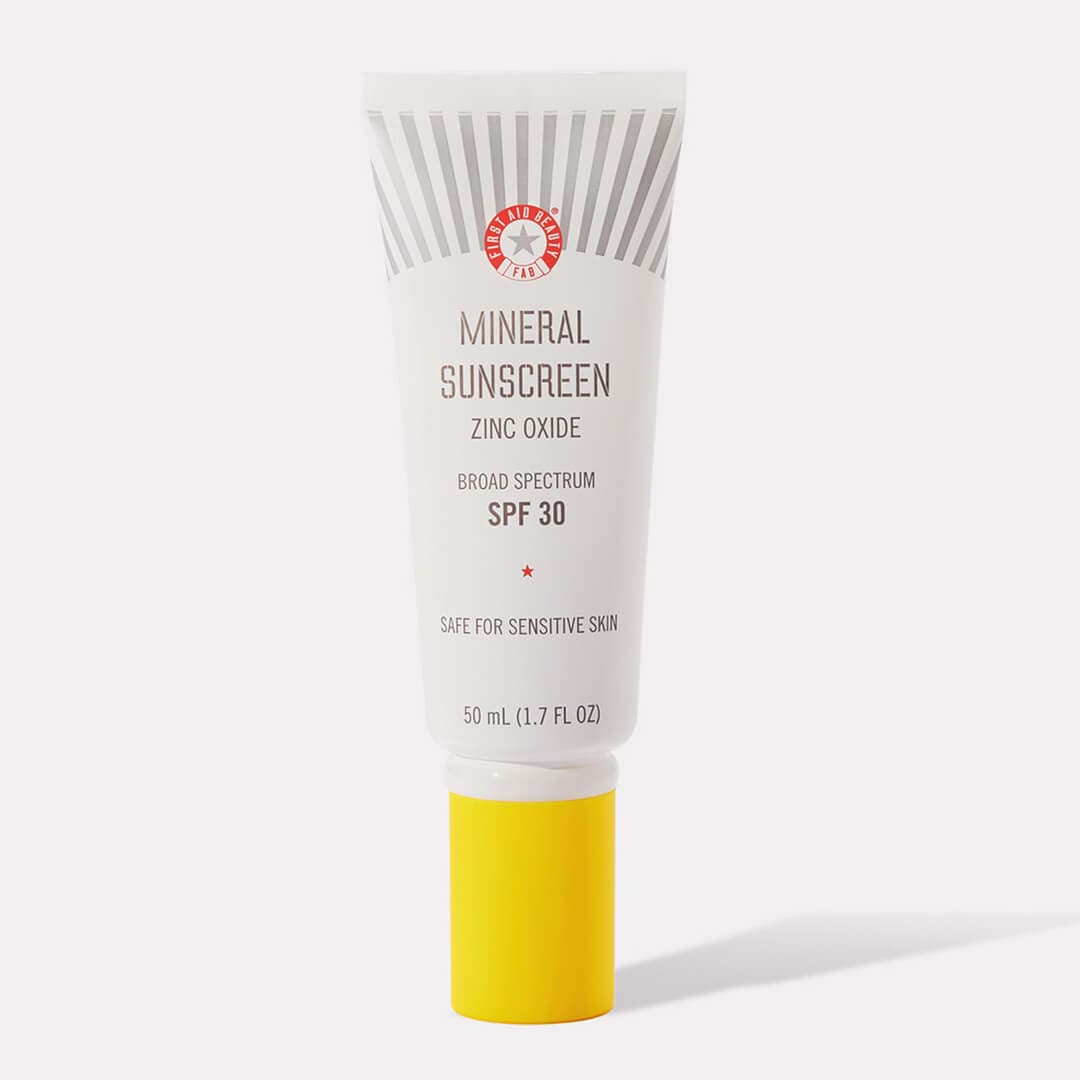 FIRST AID BEAUTY Mineral Sunscreen with Zinc Oxide SPF 30