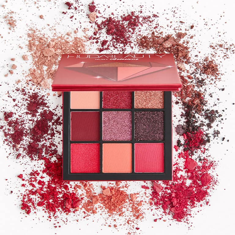 Ipsters signed up to receive a January Glam Bag Plus might receive HUDA BEAUTY Obsessions Palette in Ruby