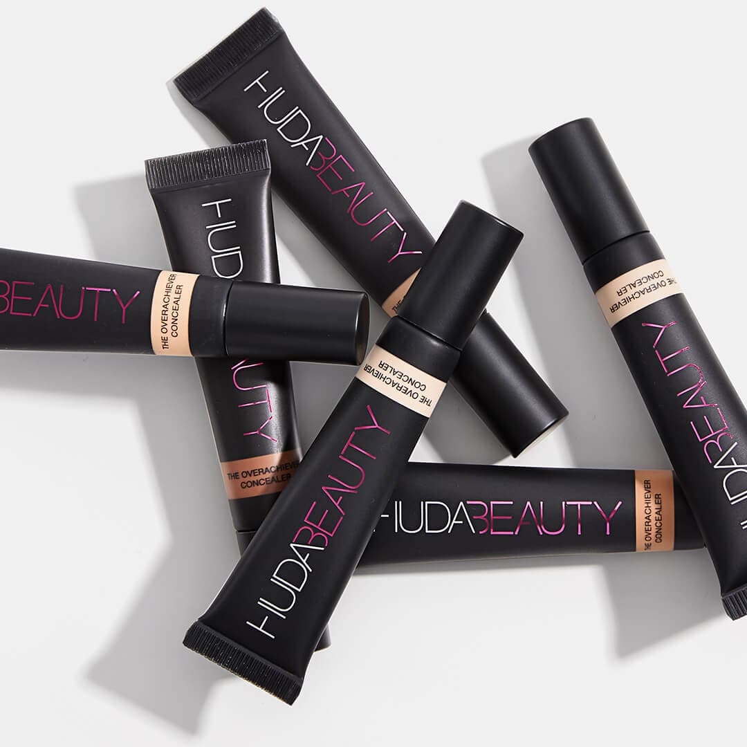HUDA BEAUTY The Overachiever Concealer