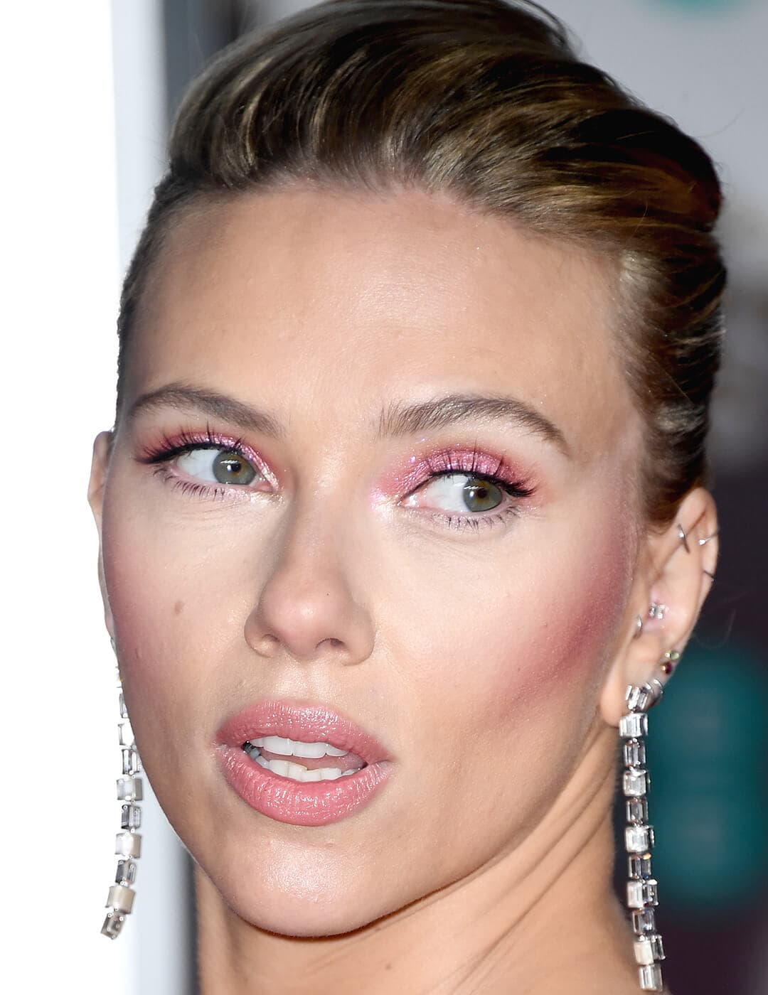 A photo of Scarlett Johansson with pink eyeshadow