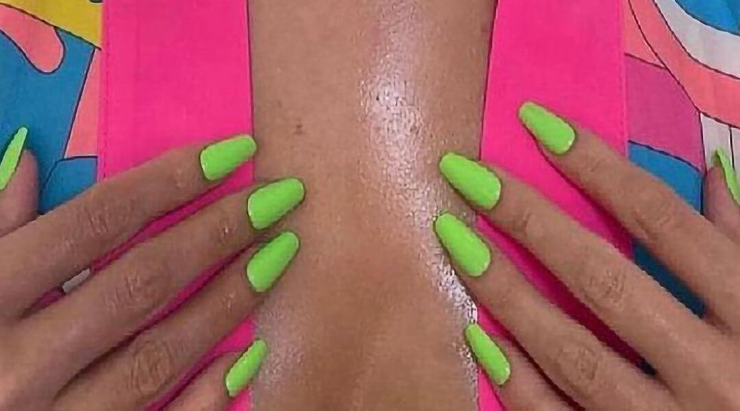 green-nails-header