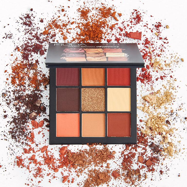 Ipsters signed up to receive a January Glam Bag Plus might receive HUDA BEAUTY Obsessions Palette in Warm Brown