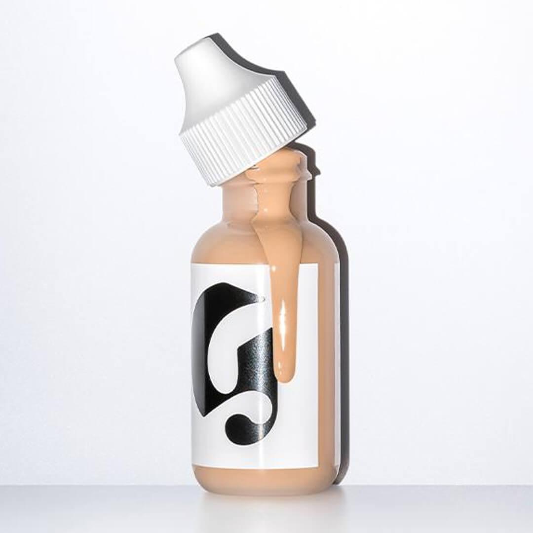 GLOSSIER Perfecting Skin Tint