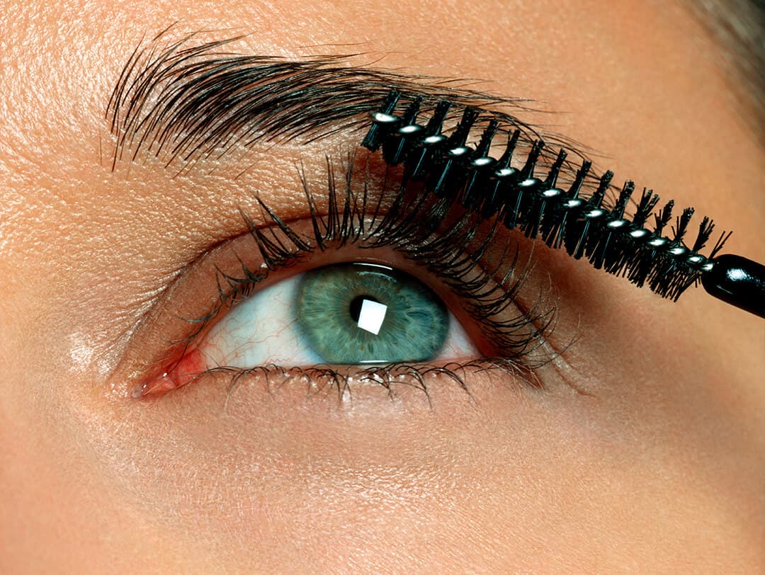 UPDATE castor-oil-for-eyebrows-header