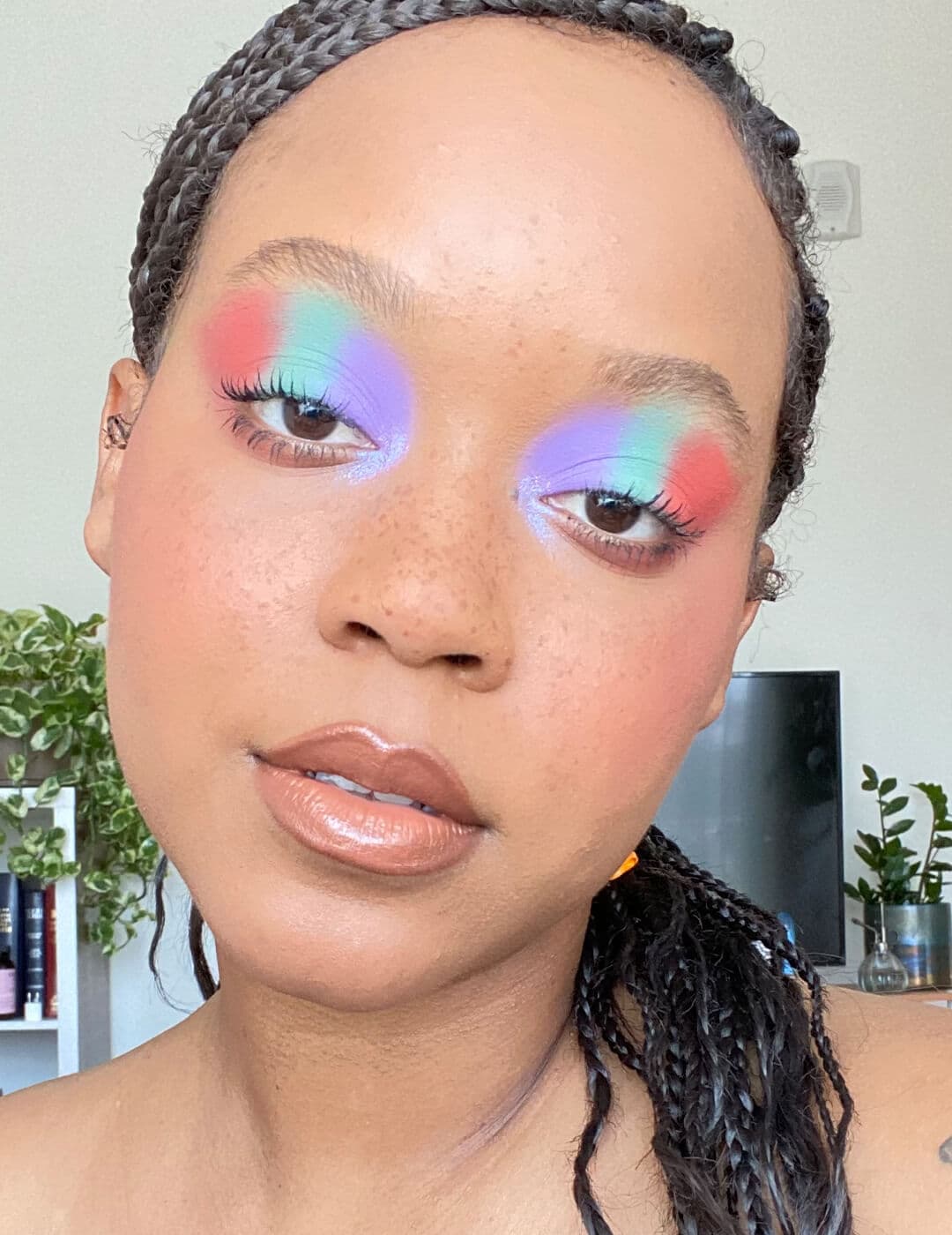 Close-up of Briahna McNeil rocking a colorful eyeshadow makeup look