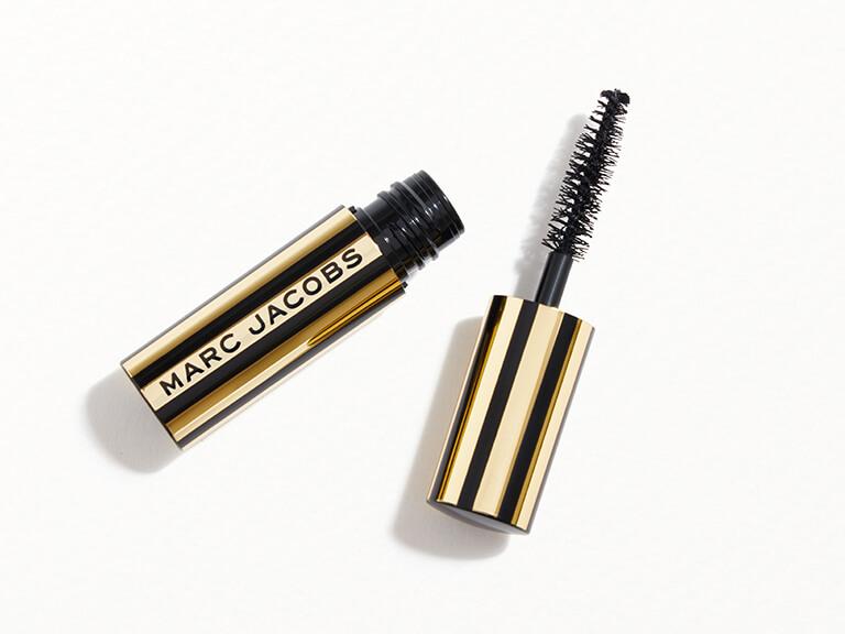 MARC JACOBS BEAUTY AT LASH D LENGTHENING AND CURLING MASCARA in BLACQUER