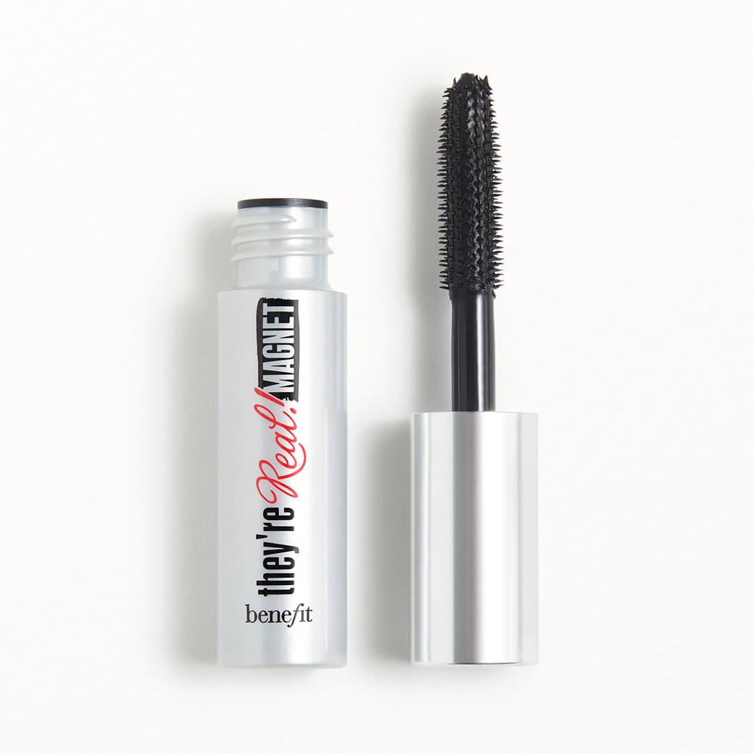 BENEFIT COSMETICS They’re Real Magnet Mascara