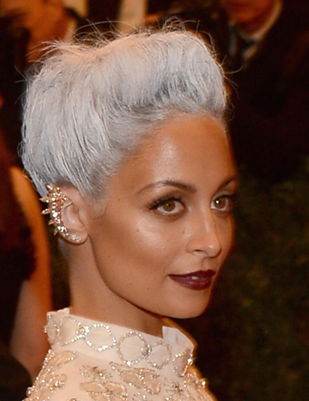 A photo of Nicole Richie with a short gray colored hairstyle