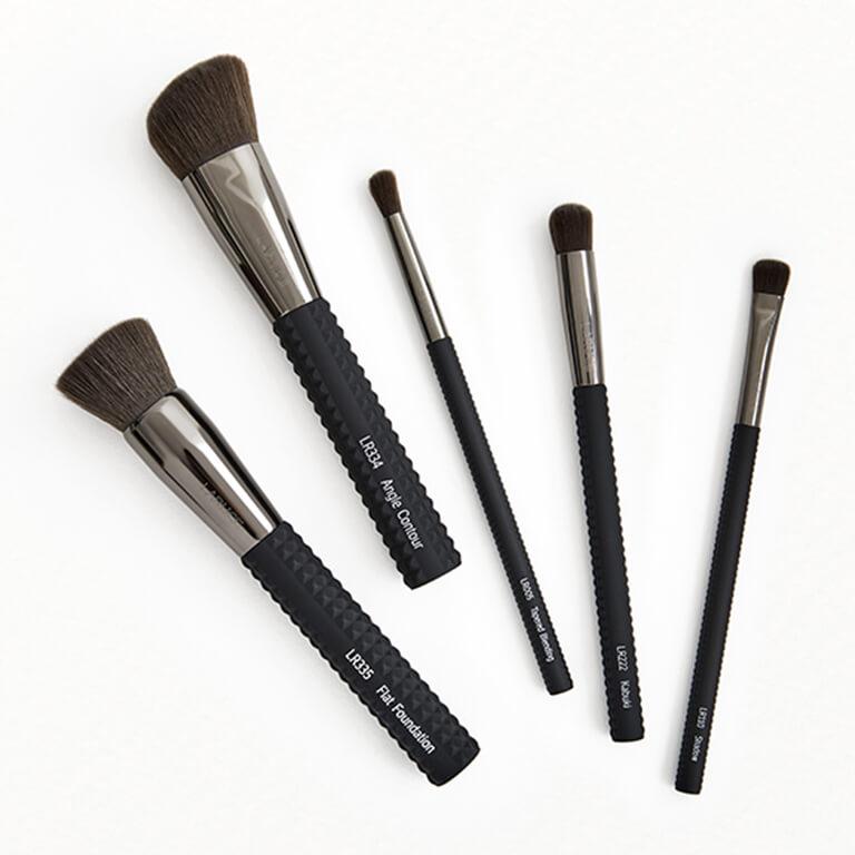 Ipsters might receive LARUCE Essentials Brush Set in February's Glam Bag Plus. 