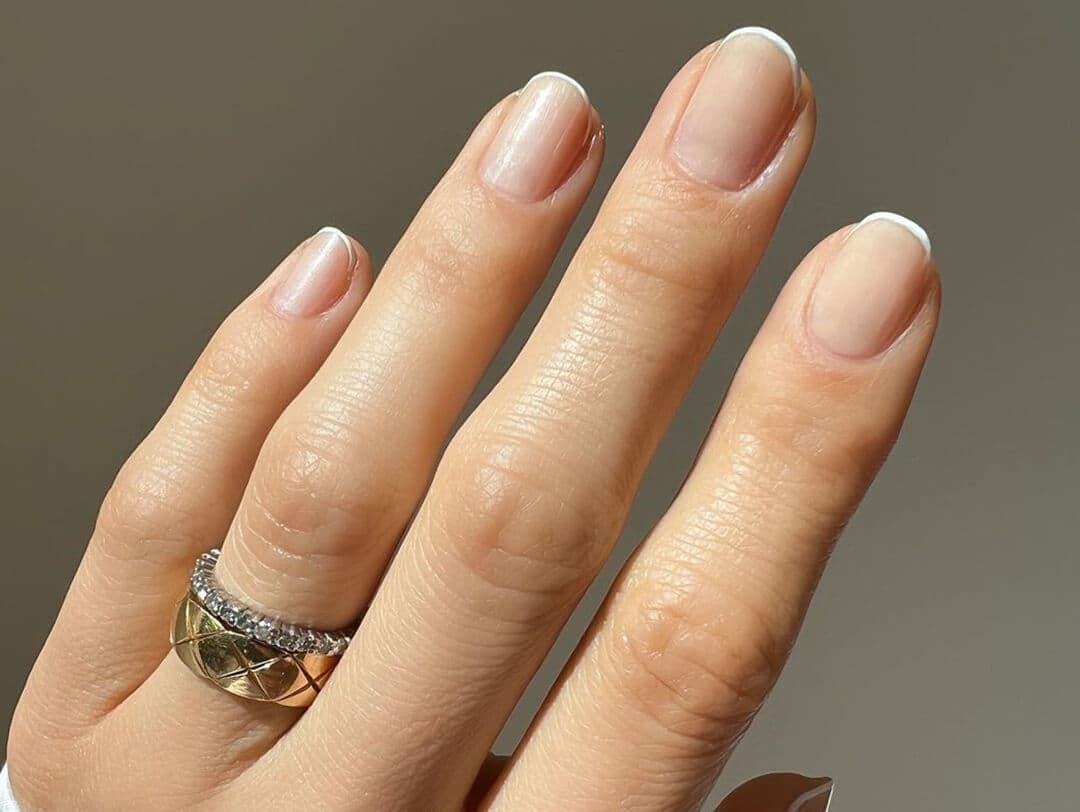invisible-french-manicure-header