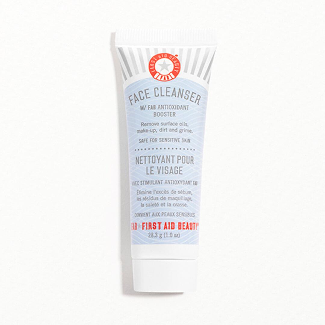 FIRST AID BEAUTY Pure Skin Face Cleanser