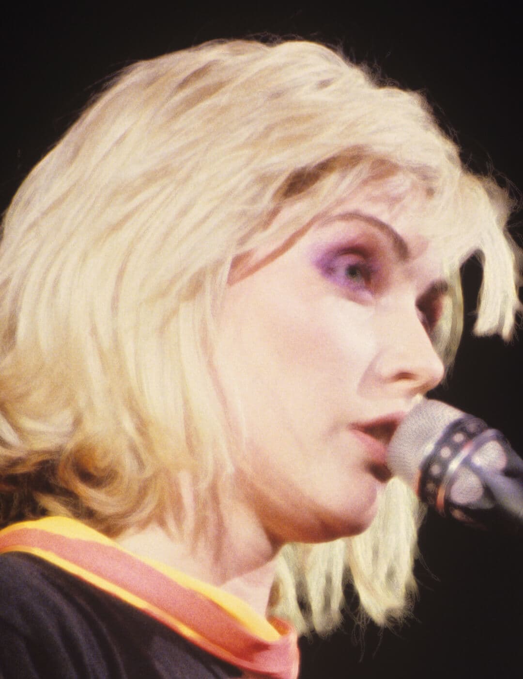 A photo of Debbie Harry with a blush on your eyes look