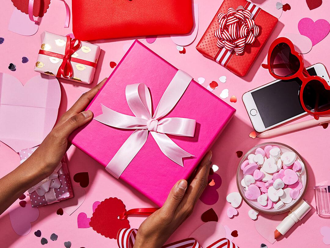 Valentines-Day-Gift-Guide-Header