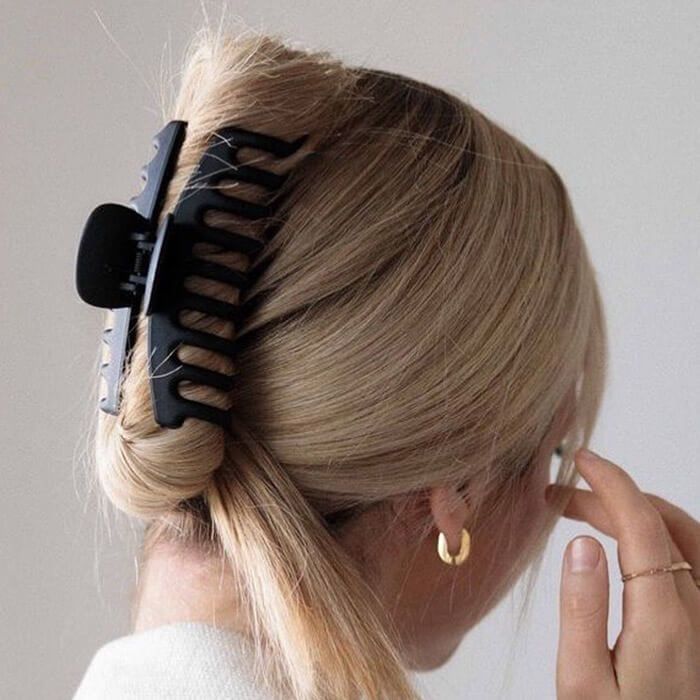 6 Easy Claw Clip Hairstyles For Every Hair Length