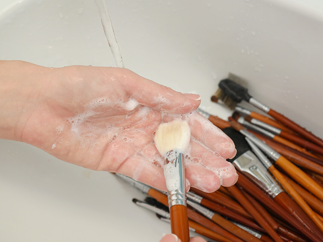 To Clean Makeup Brushes