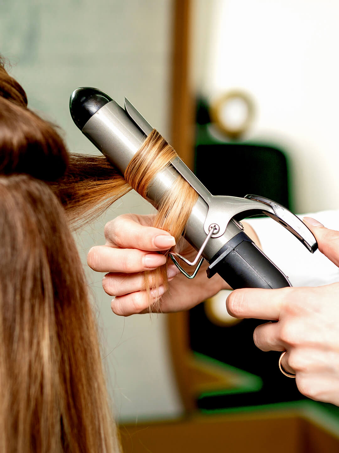 Easiest way to curl 2024 hair with curling iron