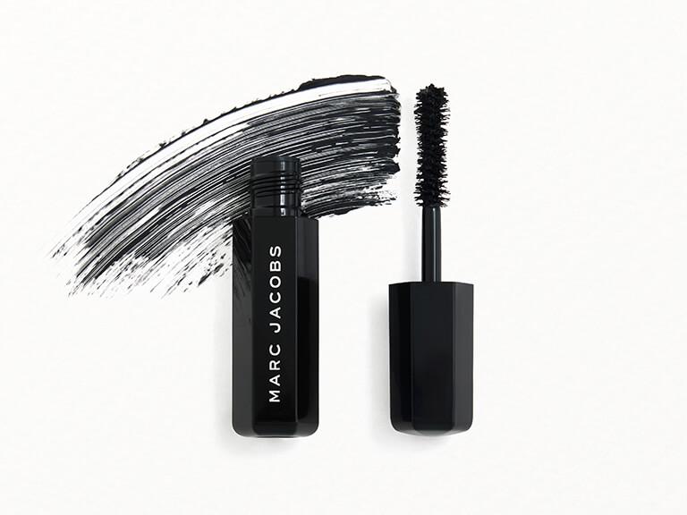 desinficere Overholdelse af Lav en snemand Velvet Noir Major Volume Mascara in Noir by MARC JACOBS BEAUTY | Color |  Eyes | Mascara | IPSY