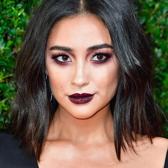 Subtle Grunge Trend: Add a Moody Edge to Your Fall Makeup