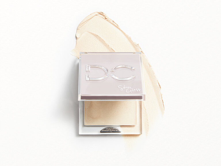 dominique cosmetics highlighter