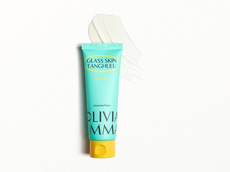 a9e1a82160ff9a6cec6aa86aa8a23544def4c027_resized_oliviaumma_glass_skin_tanghulu_shine_muscat_cleansing_foam_swatch