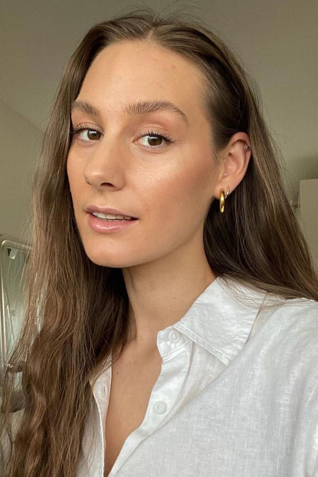 How to Contour with Self-Tanner: Tantouring Trend