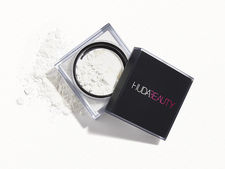 Huda beauty setting promo powder