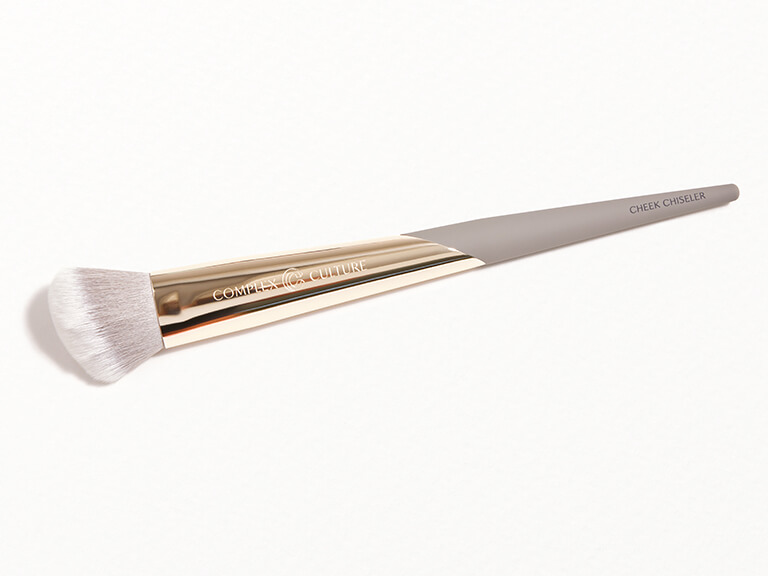COMPLEX CULTURE Cheek Chiseler Blush Brush