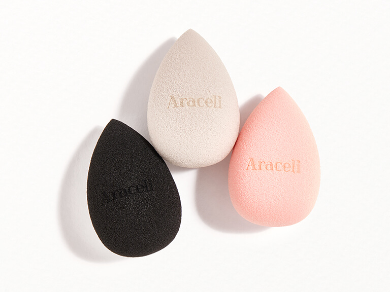 ARACELI_BEAUTY_Bella_Sponge_Trio_in_Black,_Grey,_ _Pink