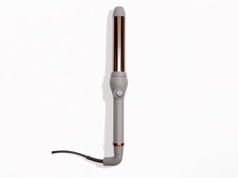 Does anyone have any experience with the Complex Culture Smoothing &  Straightening Brush and/or the Titanium Curling Wand? : r/Ipsy