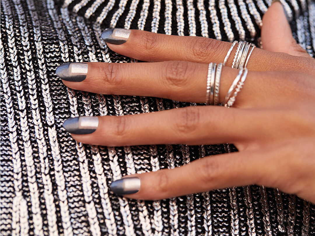 Featured image of post White Valentines Nail Designs 2021 - It goes without saying that your manicure is bound to look gorgeous no matter whether you plan a grand celebration or quiet evening at home.