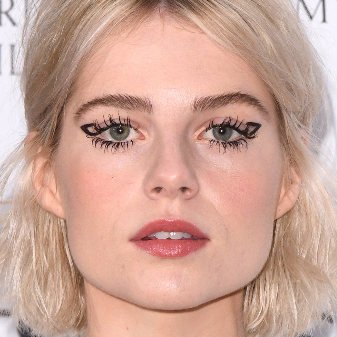 How to the Double Winged Eyeliner Trend |