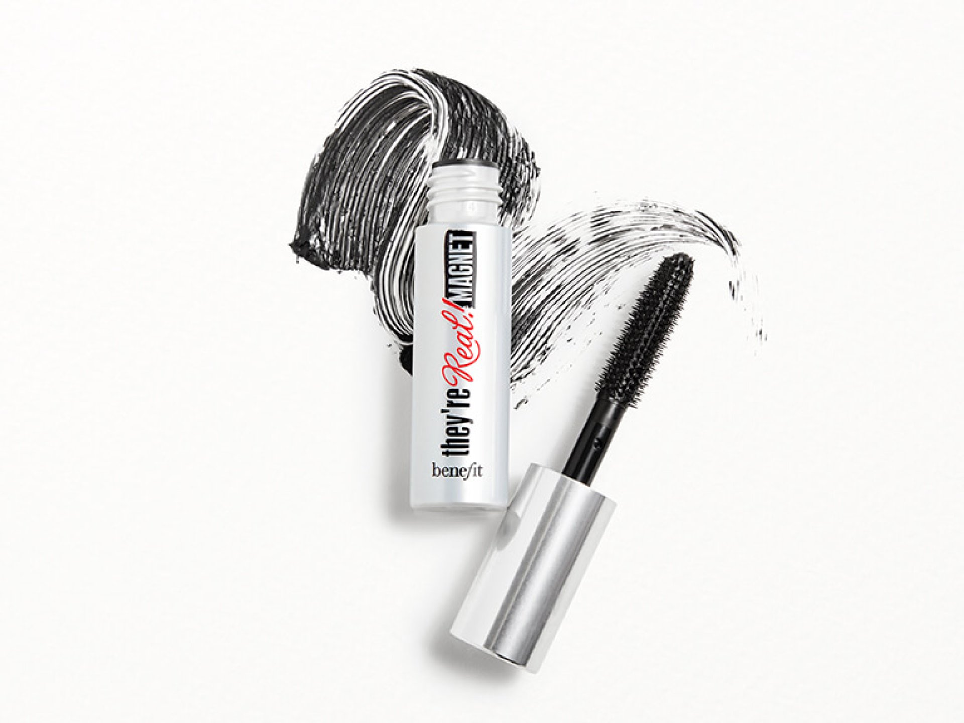 BENEFIT COSMETICS They re Real Magnet Mascara