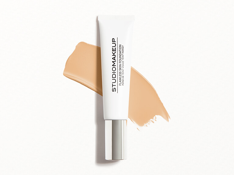 STUDIOMAKEUP Flawless Skin Foundation in Oat Deep