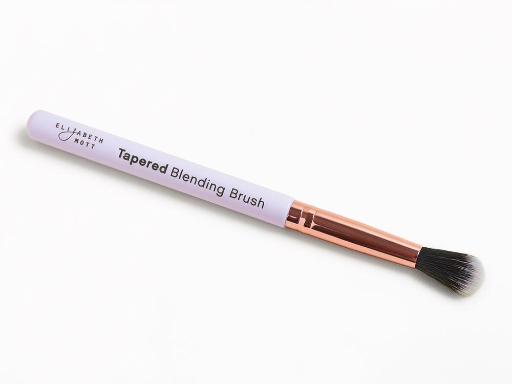 How to Use a Blending Brush – Elizabeth Mott