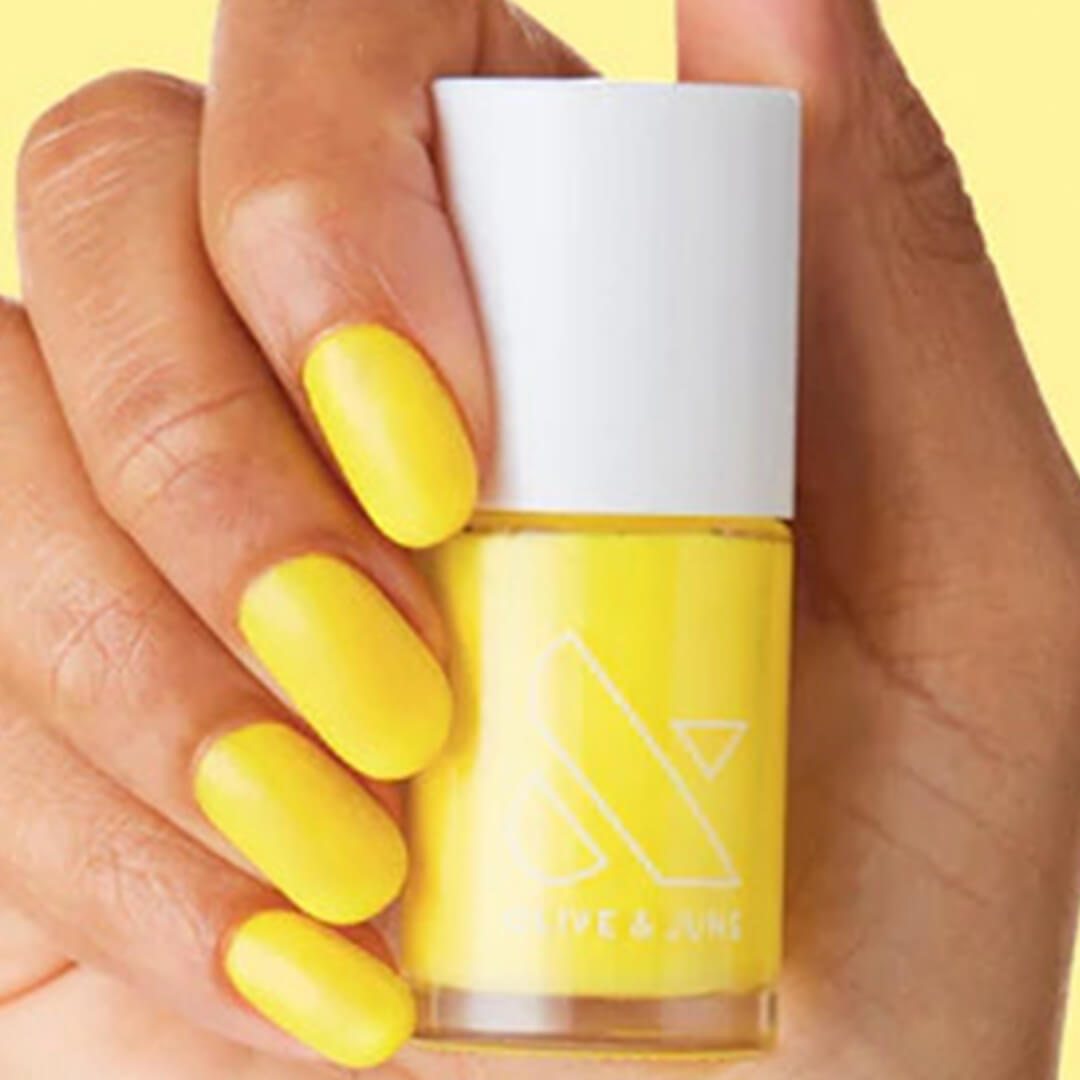 30 Best Summer Nail Colors 2022 | IPSY