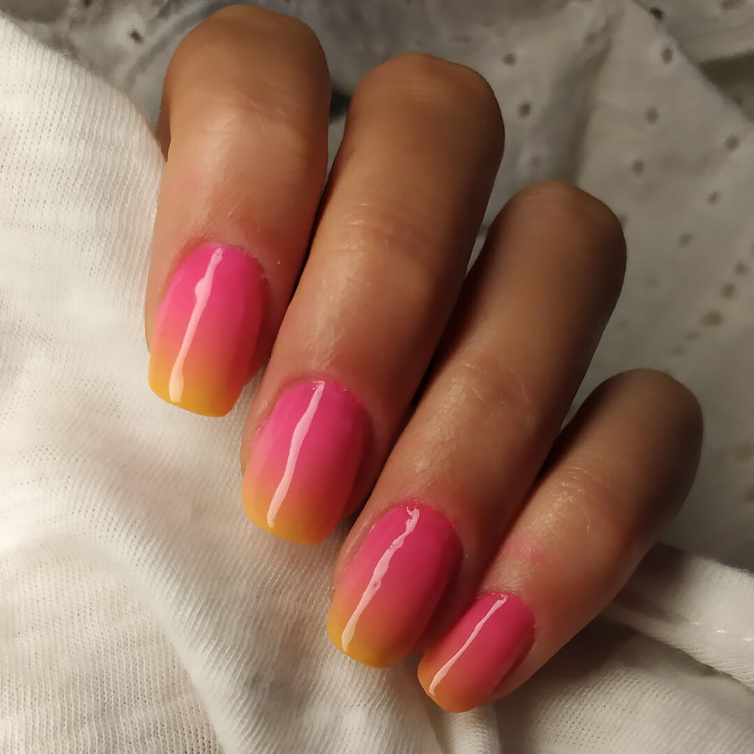 9 Eye-Catching Ombre Nail Designs | Ipsy