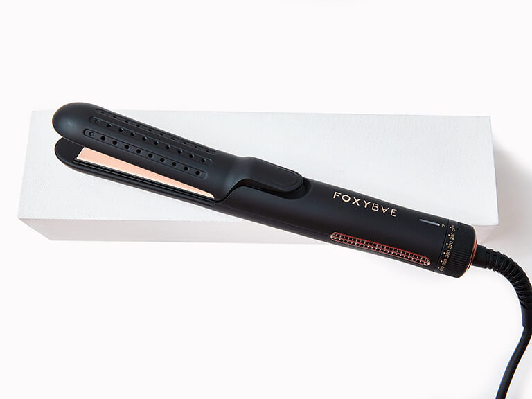 Foxybae hotsell brush straightener