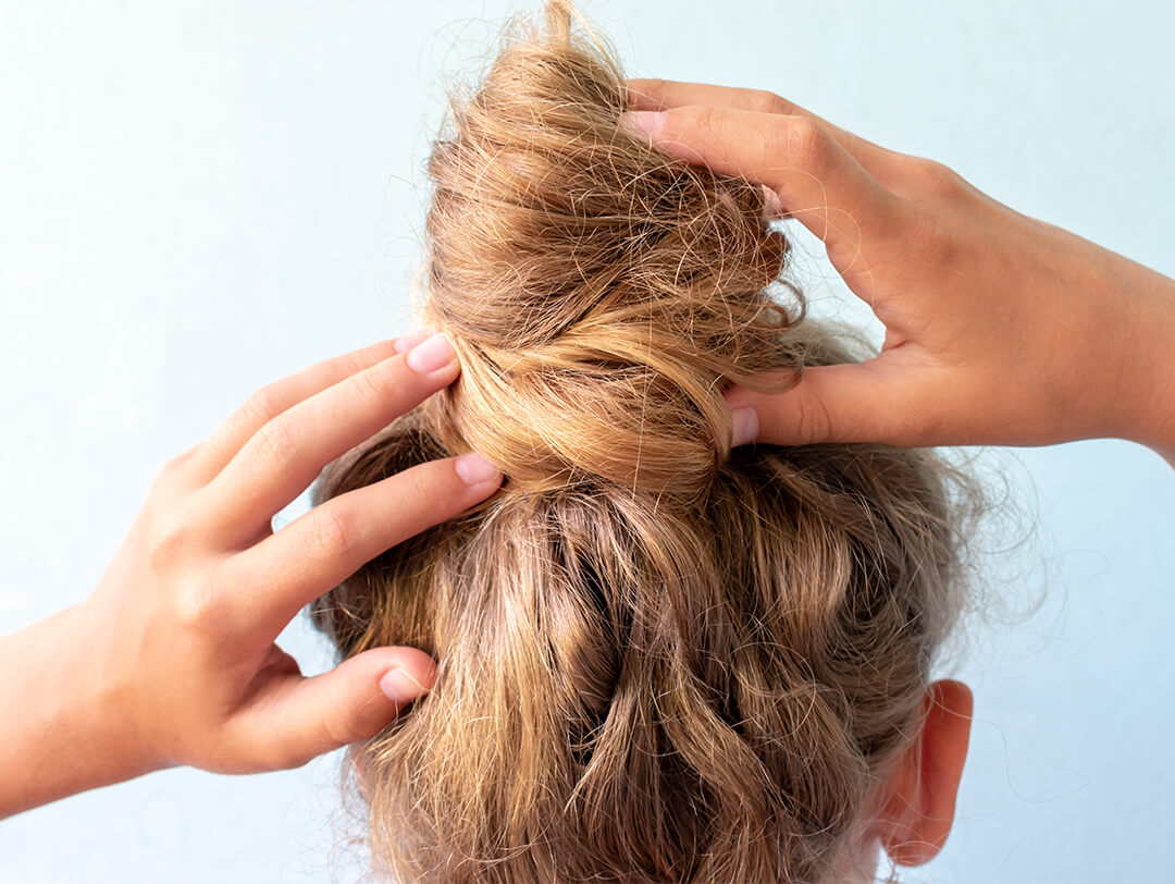 messy hair side bun tutorial