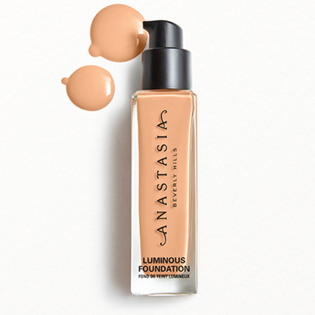 Luminous foundation anastasia